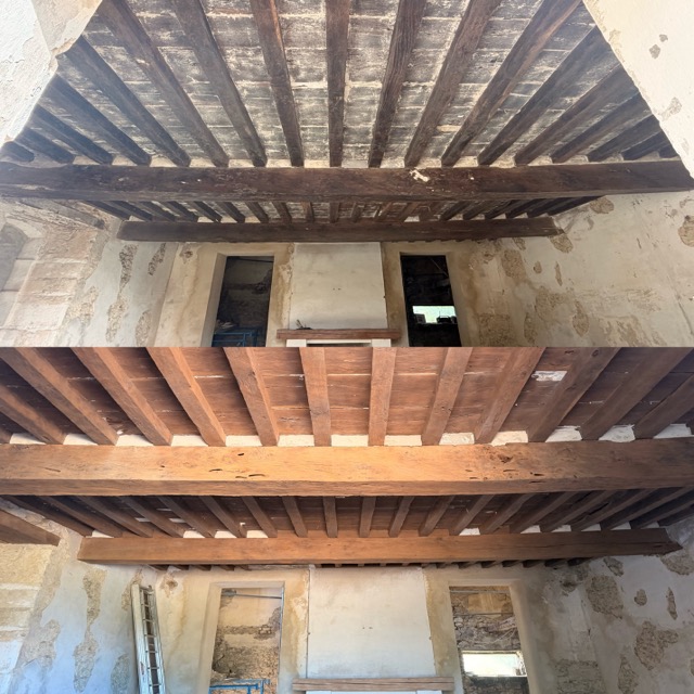 Decapage Aerogommage sablage plafond poutre chene Gers